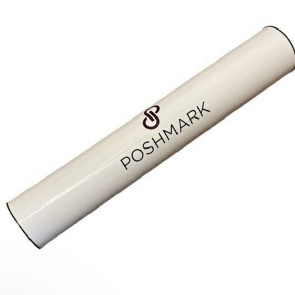 POSH PACKAGE TRACKER
Scratch-off Map - Picture 6 of 10